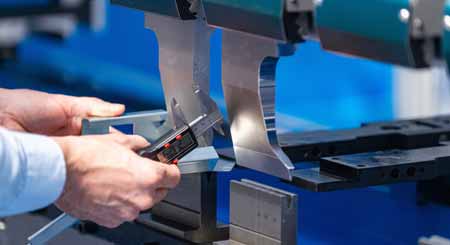 Features Of Hydraulic Press Brake